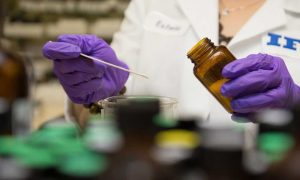 Производитель ароматизаторов IFF объединится с пищевым подразделением DuPont