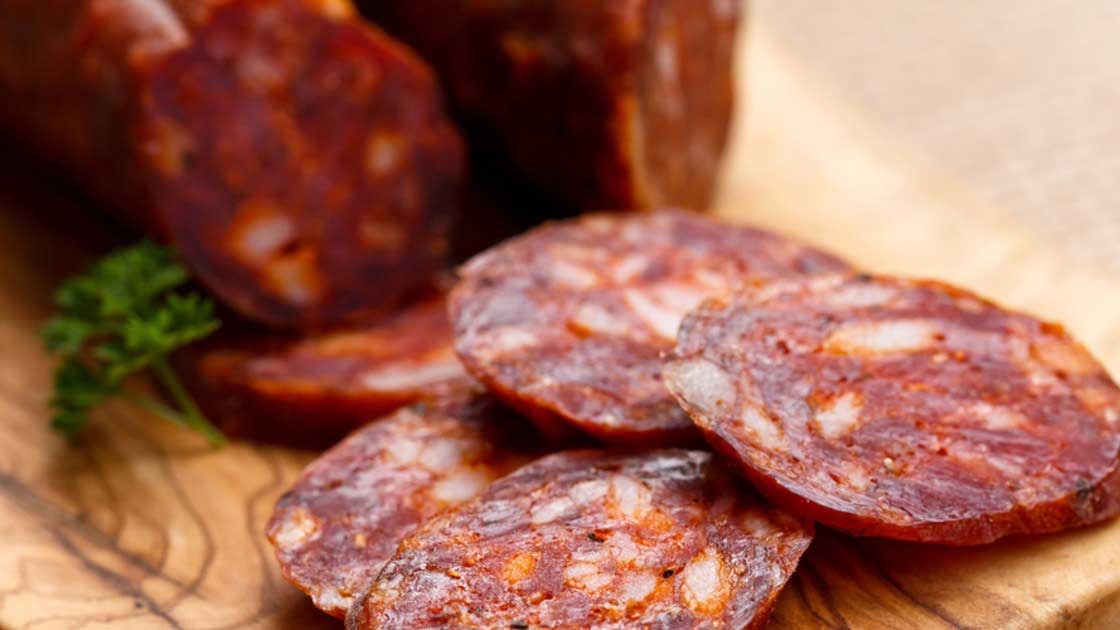 Копченая колбаса